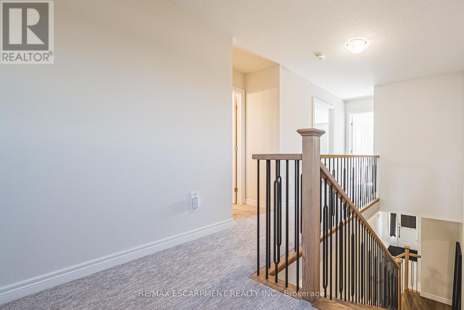 21 Zoe Lane, Hamilton, Ontario  L0R 1C0 - Photo 23 - X12516908