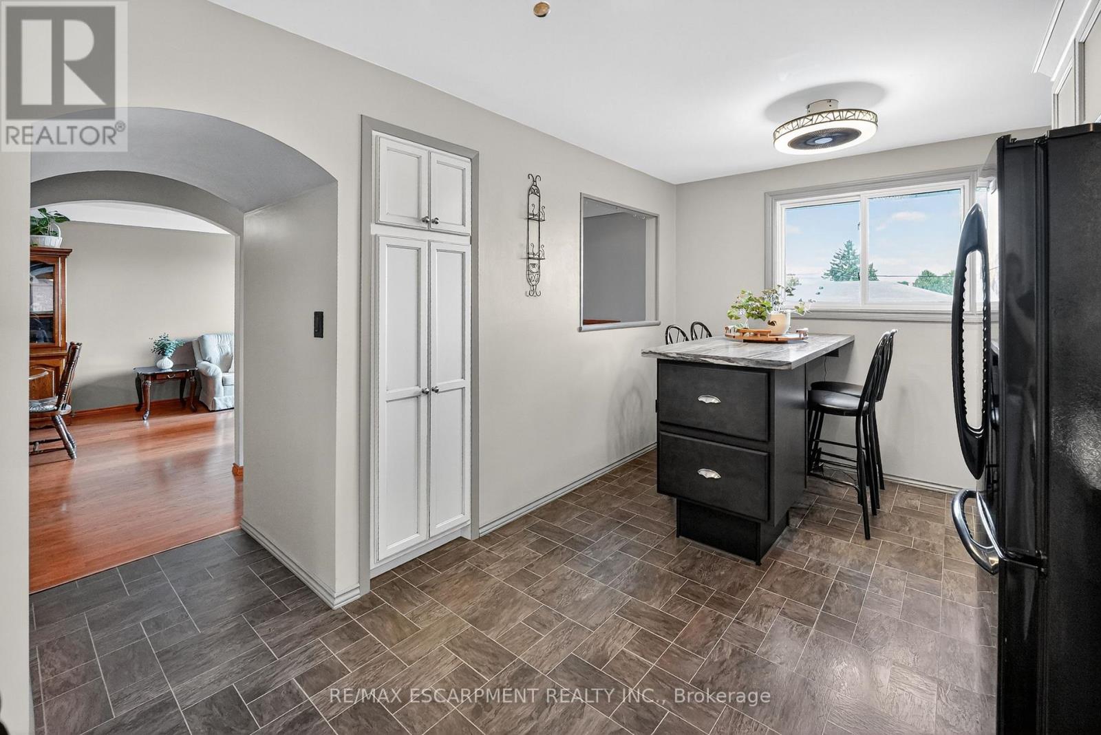 47 Rowena Court, Hamilton, Ontario  L8W 1H9 - Photo 10 - X12517036