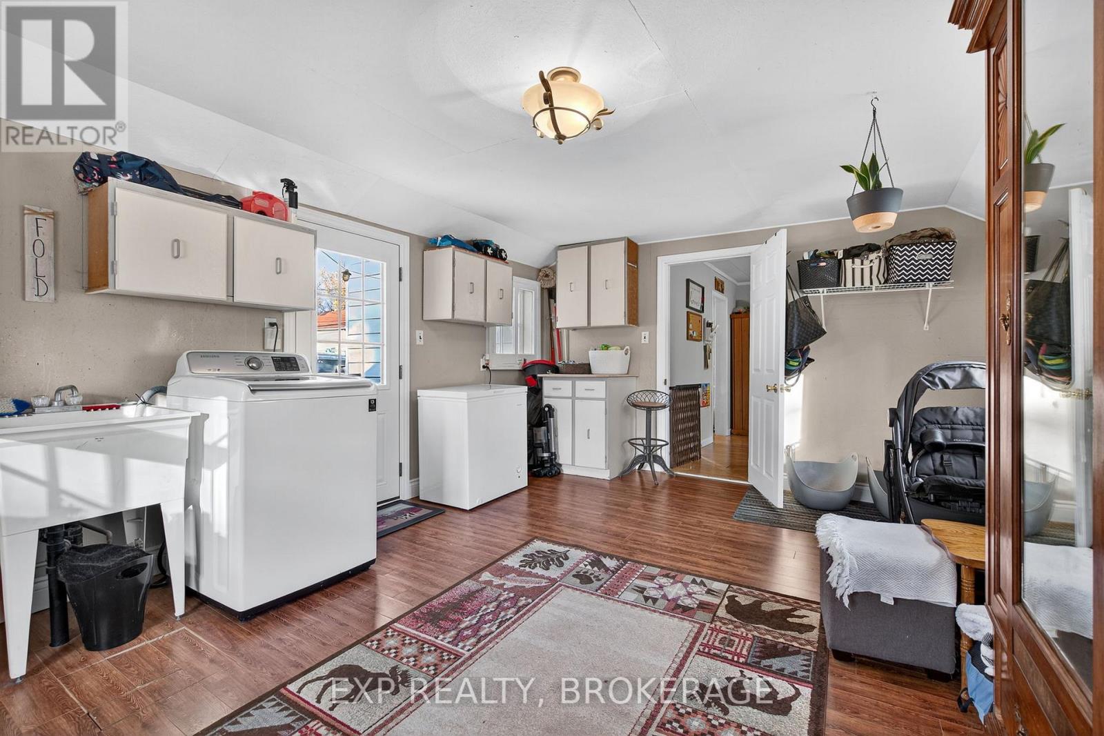 10 Miller Street, Leeds And The Thousand Islands, Ontario  K0E 1L0 - Photo 27 - X12516952