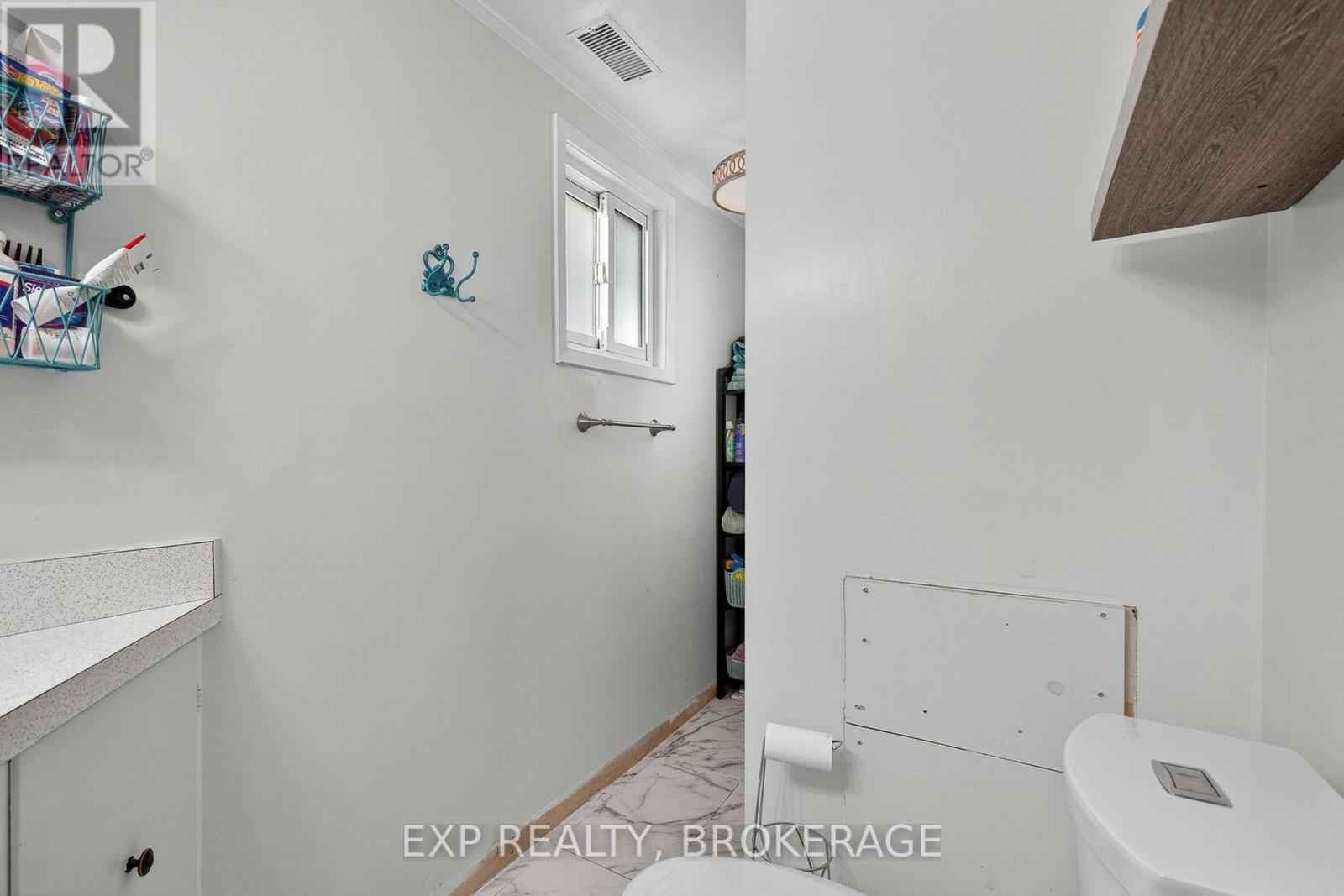 10 Miller Street, Leeds And The Thousand Islands, Ontario  K0E 1L0 - Photo 21 - X12516952