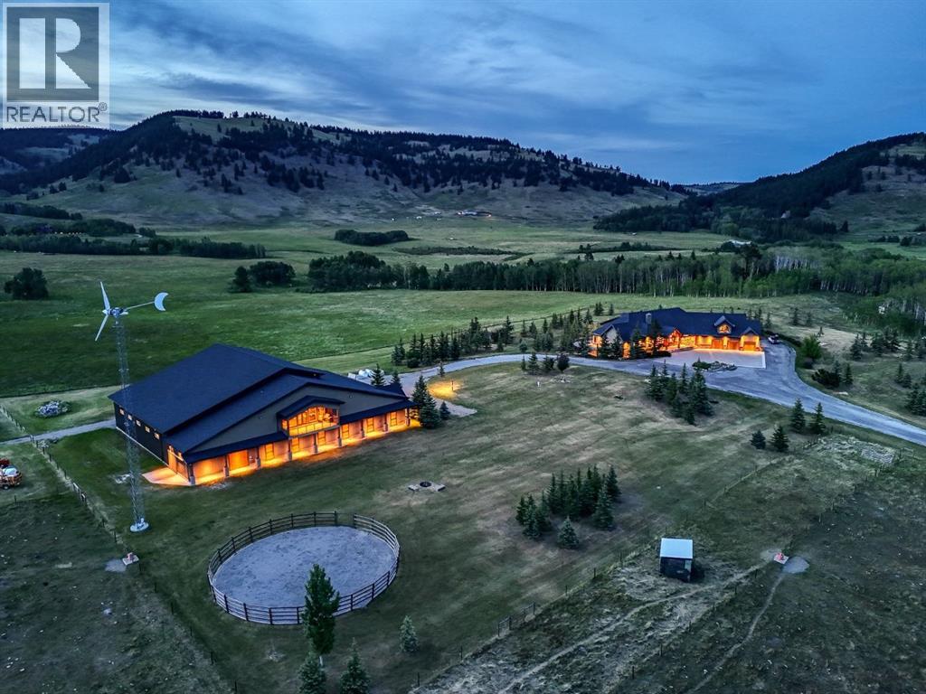 264390 Forestry Trunk Road, Rural Rocky View County, Alberta  T4C 1B7 - Photo 6 - A2235308