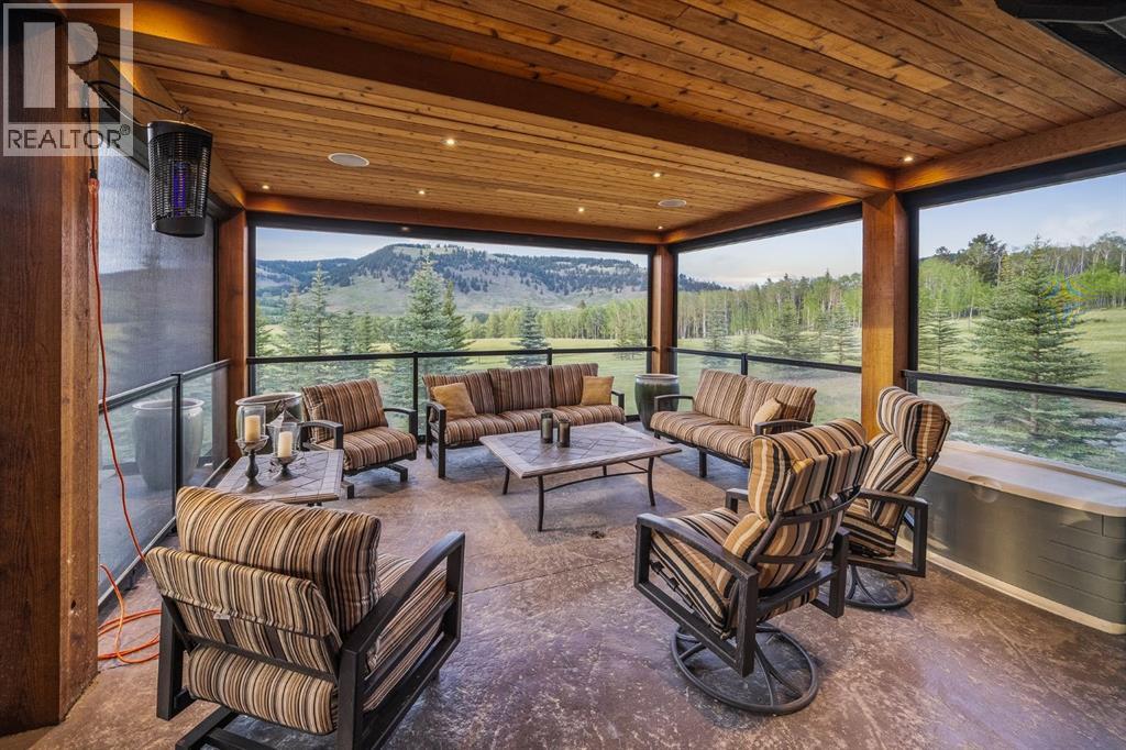 264390 Forestry Trunk Road, Rural Rocky View County, Alberta  T4C 1B7 - Photo 12 - A2235308