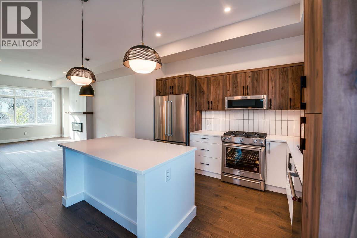 Property at 1550 Union Road Unit# 18 image 4