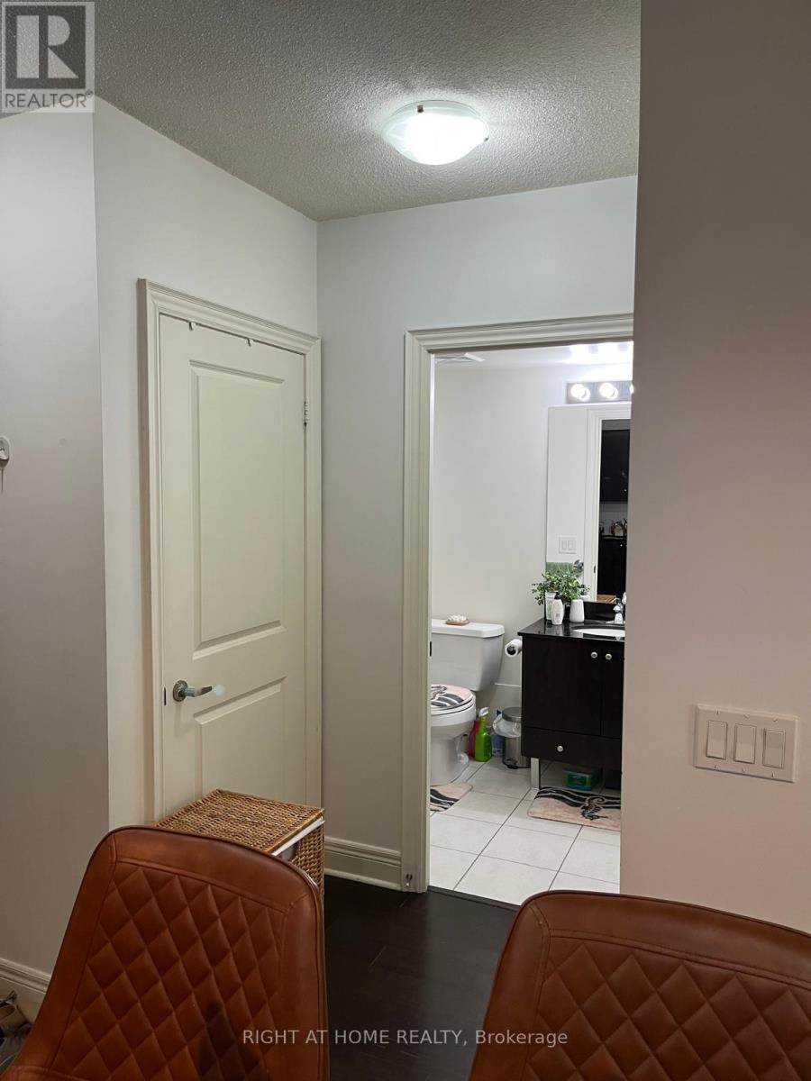 212 - 701 Sheppard Avenue W, Toronto, Ontario  M3H 0B2 - Photo 12 - C12420136