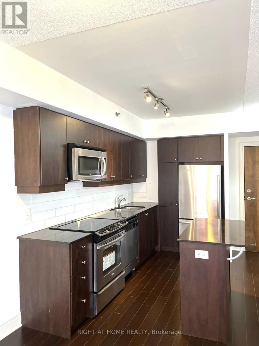 212 - 701 Sheppard Avenue W, Toronto, Ontario  M3H 0B2 - Photo 5 - C12420136