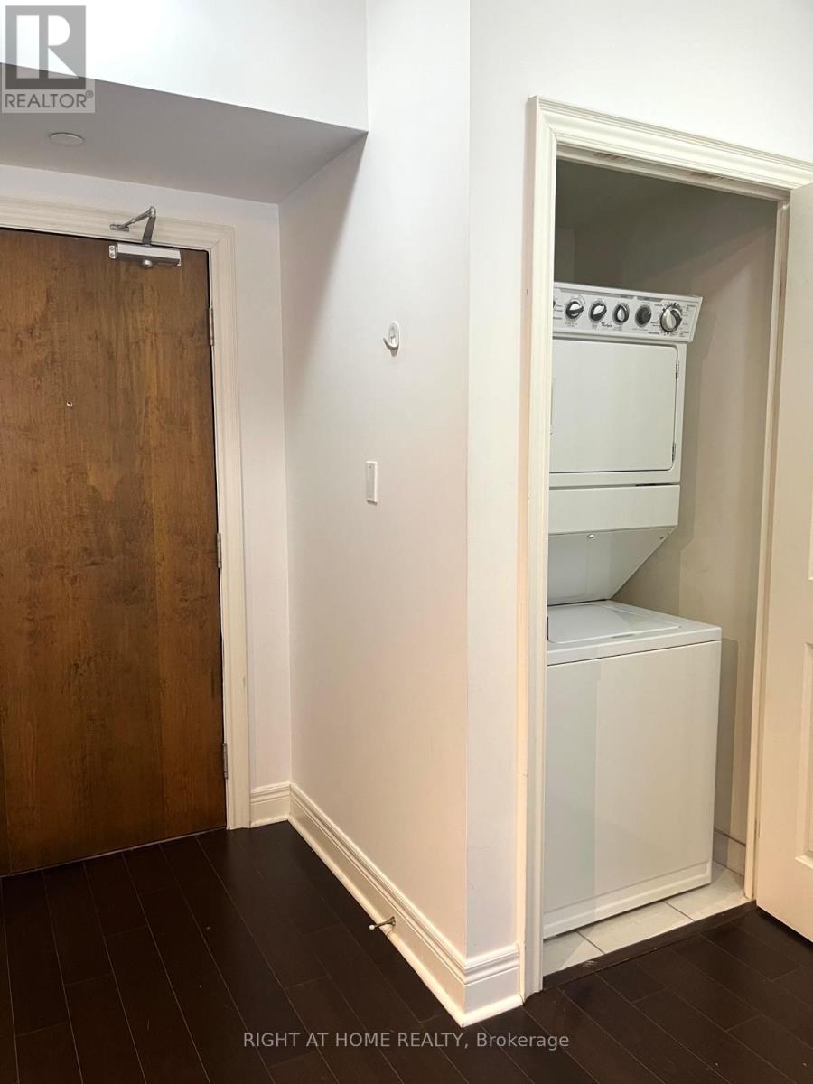 212 - 701 Sheppard Avenue W, Toronto, Ontario  M3H 0B2 - Photo 9 - C12420136