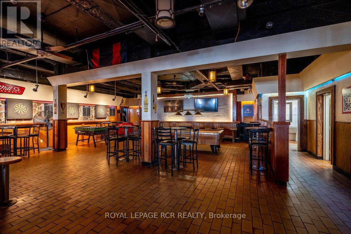 2 Holland Street E, Bradford West Gwillimbury, Ontario  L3Z 2A9 - Photo 9 - N12033502