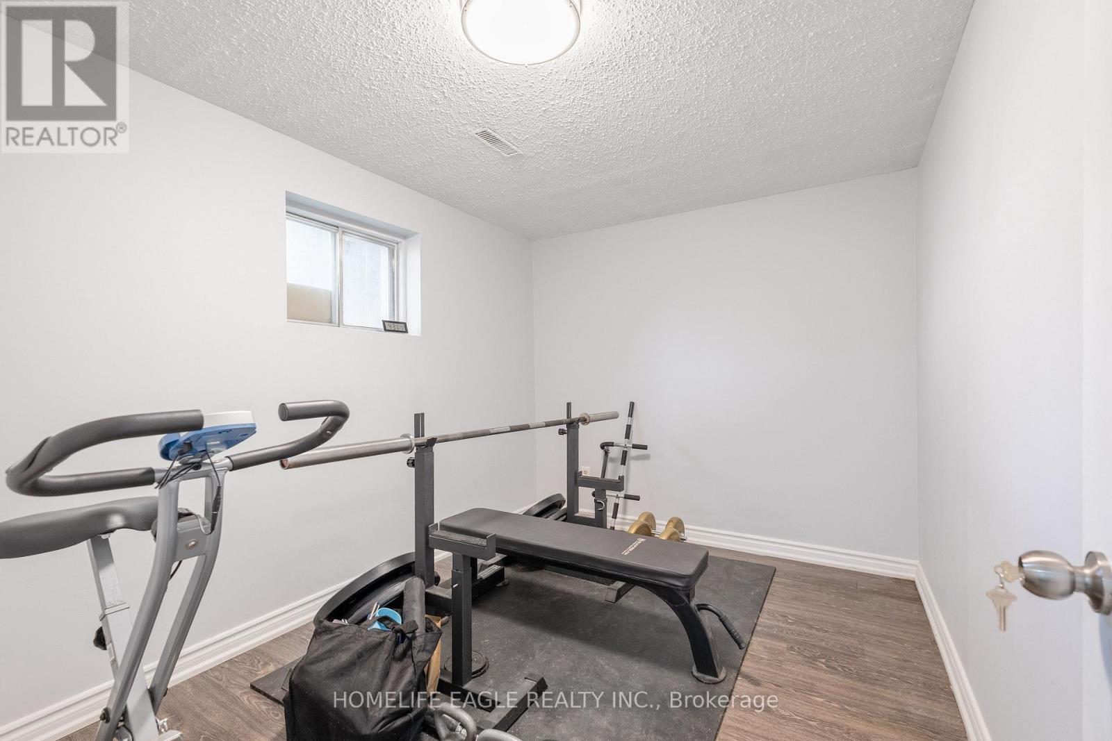 23 Maurino Court, Bradford West Gwillimbury (Bradford), Ontario  L3Z 1S6 - Photo 19 - N12516716