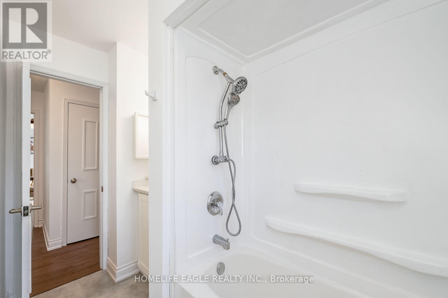 23 Maurino Court, Bradford West Gwillimbury (Bradford), Ontario  L3Z 1S6 - Photo 13 - N12516716