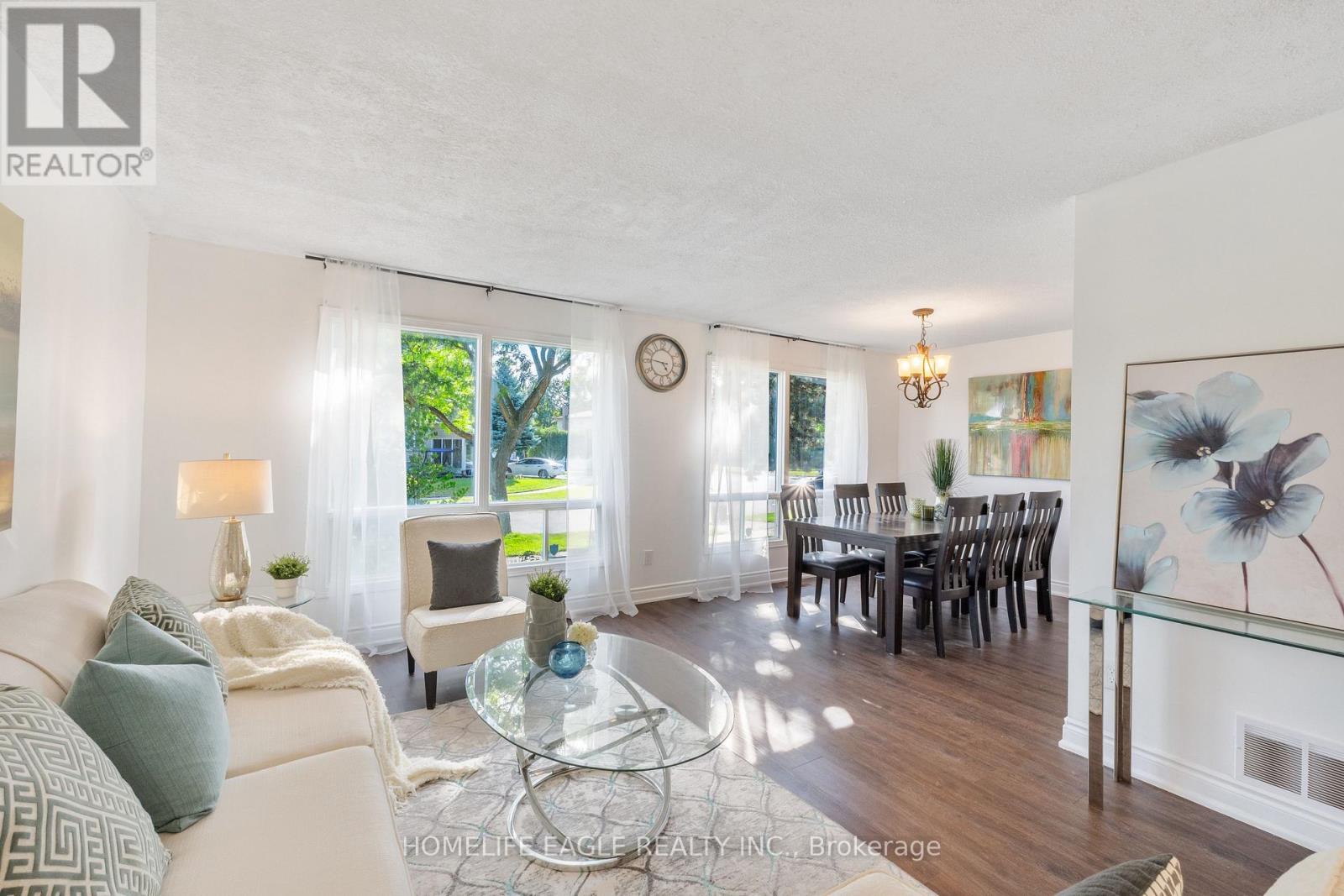 23 Maurino Court, Bradford West Gwillimbury (Bradford), Ontario  L3Z 1S6 - Photo 7 - N12516716