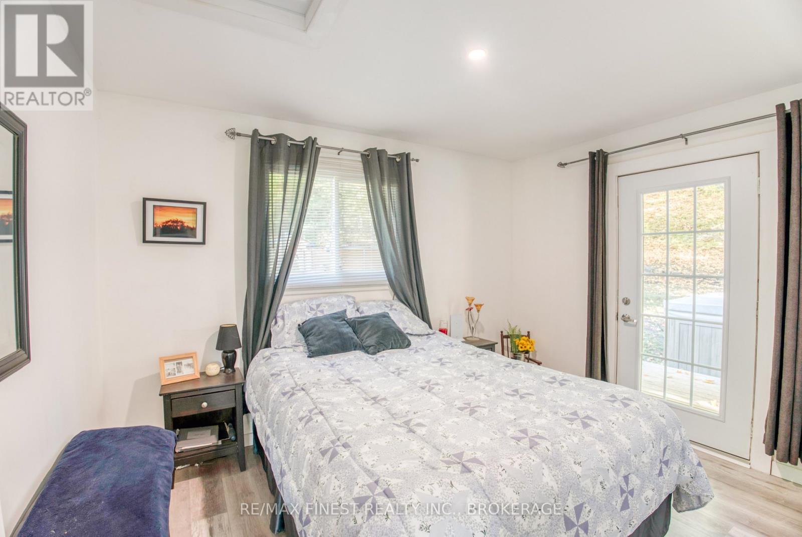 10874 Canoe Lake Road, Frontenac, Ontario  K0H 2V0 - Photo 19 - X12481963