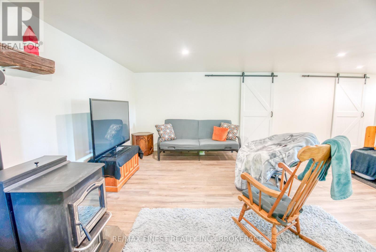 10874 Canoe Lake Road, Frontenac, Ontario  K0H 2V0 - Photo 25 - X12481963