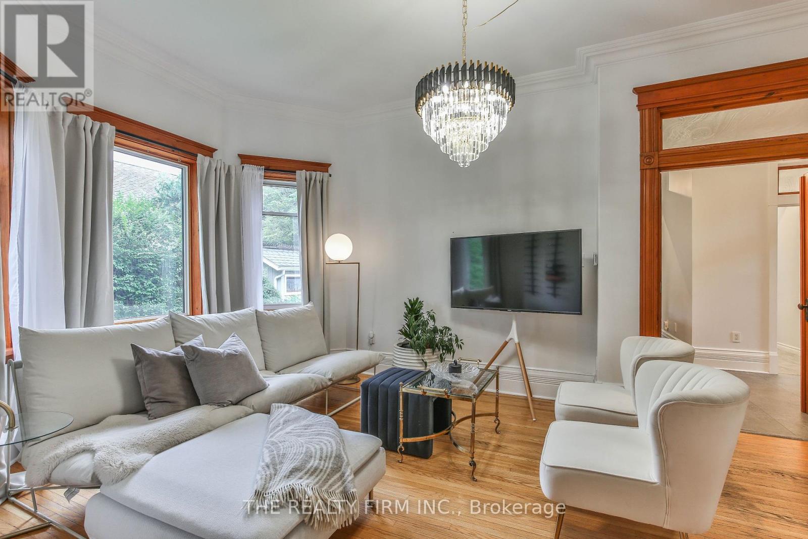 9 East Avenue, St. Thomas, Ontario  N5R 3S9 - Photo 10 - X12357827