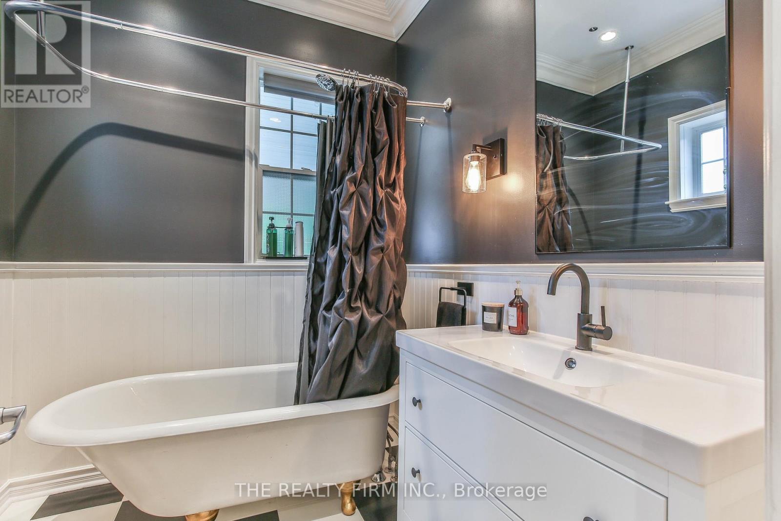 9 East Avenue, St. Thomas, Ontario  N5R 3S9 - Photo 25 - X12357827