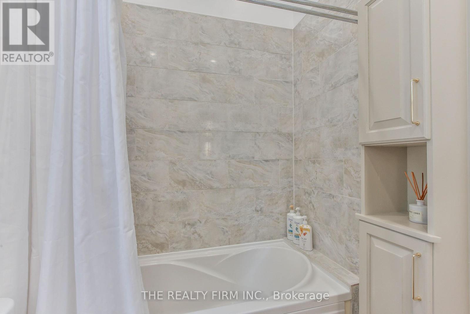 9 East Avenue, St. Thomas, Ontario  N5R 3S9 - Photo 28 - X12357827