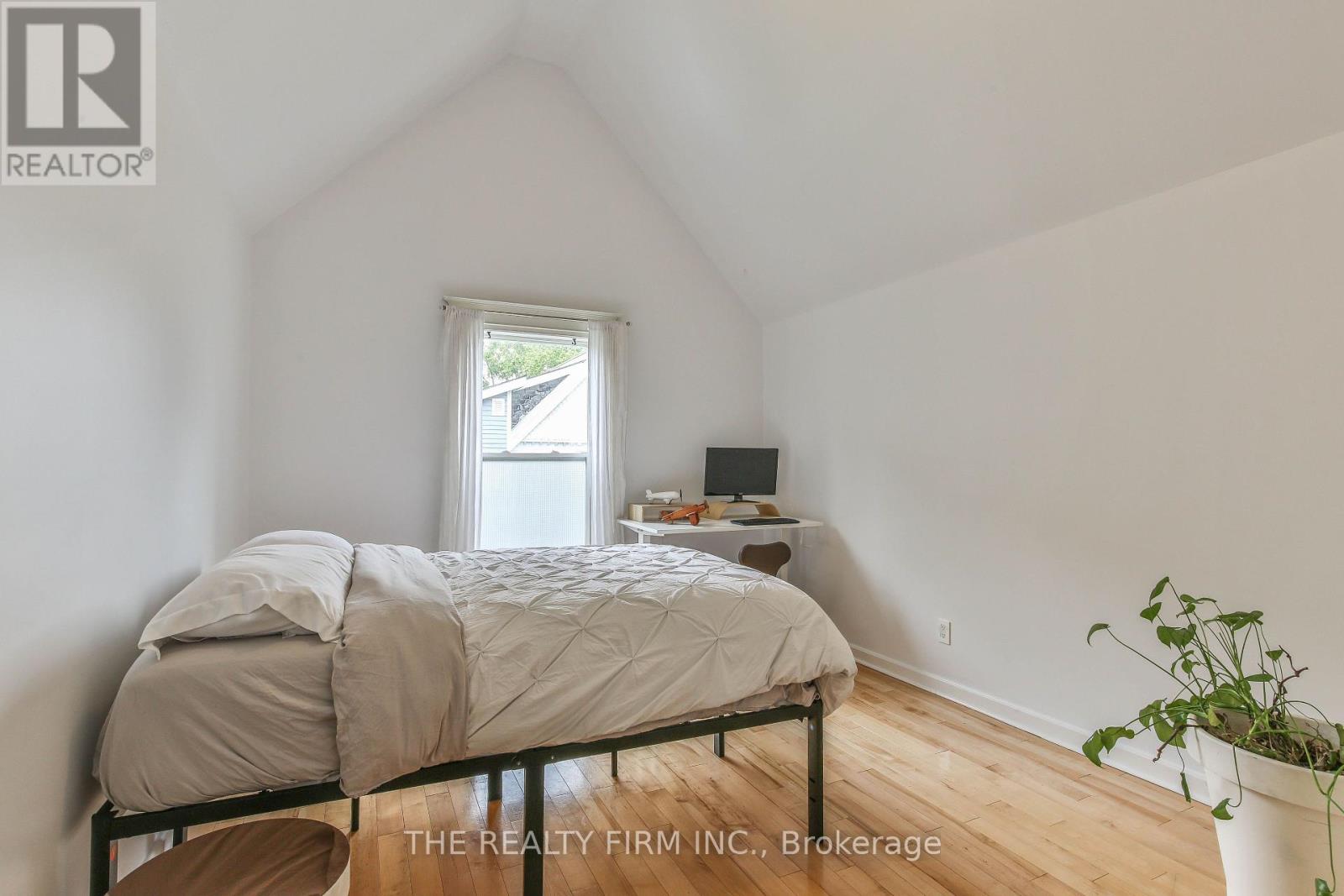 9 East Avenue, St. Thomas, Ontario  N5R 3S9 - Photo 33 - X12357827