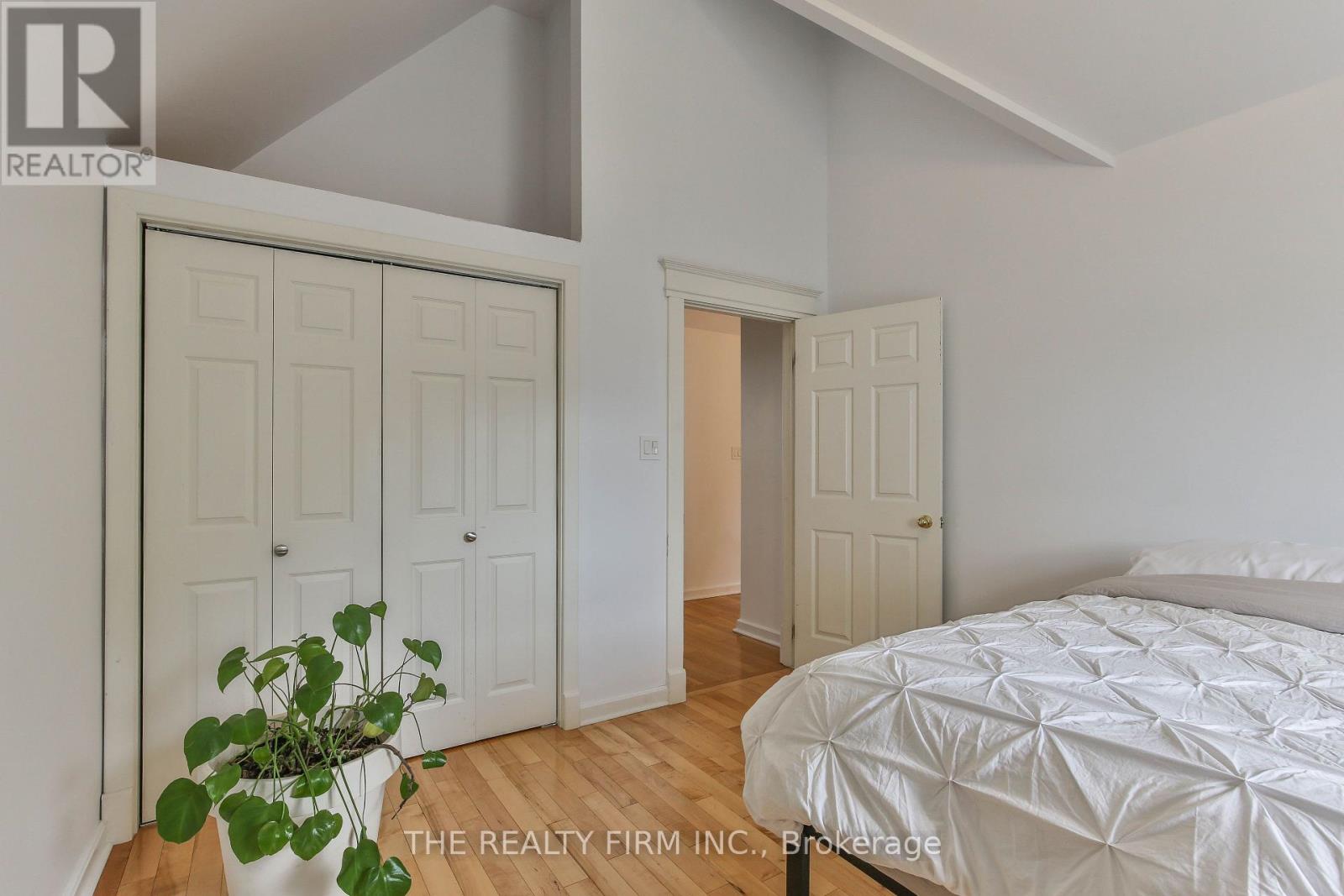 9 East Avenue, St. Thomas, Ontario  N5R 3S9 - Photo 34 - X12357827