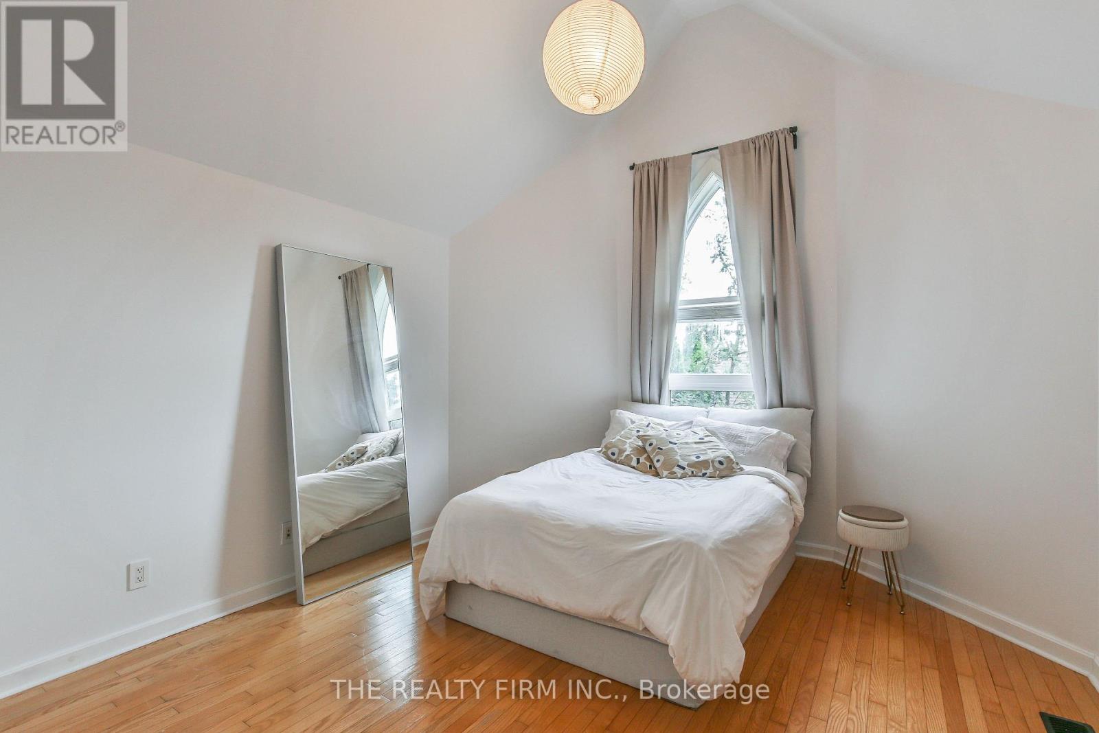 9 East Avenue, St. Thomas, Ontario  N5R 3S9 - Photo 35 - X12357827