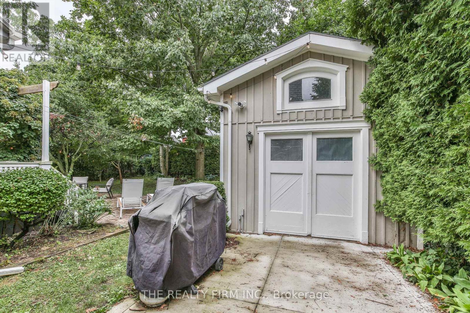 9 East Avenue, St. Thomas, Ontario  N5R 3S9 - Photo 37 - X12357827