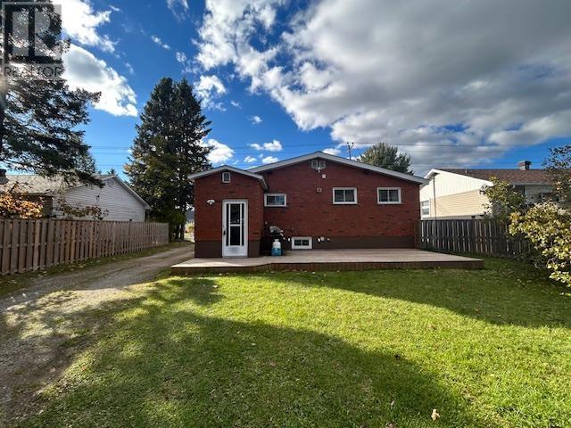 516 Boundary Rd, Sault Ste. Marie, Ontario  P6A 5C3 - Photo 2 - SM253099