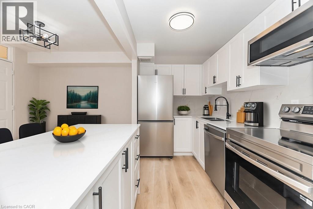 15 Nicklaus Drive Unit# 605, Hamilton, Ontario  L8K 5J5 - Photo 10 - 40770469