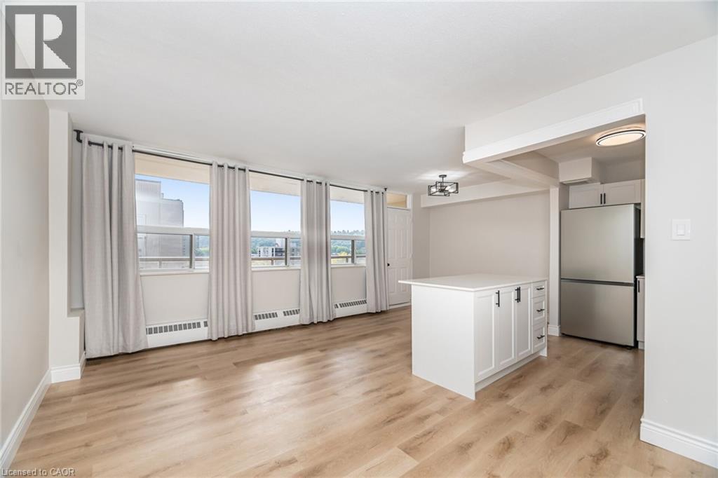 15 Nicklaus Drive Unit# 605, Hamilton, Ontario  L8K 5J5 - Photo 3 - 40770469