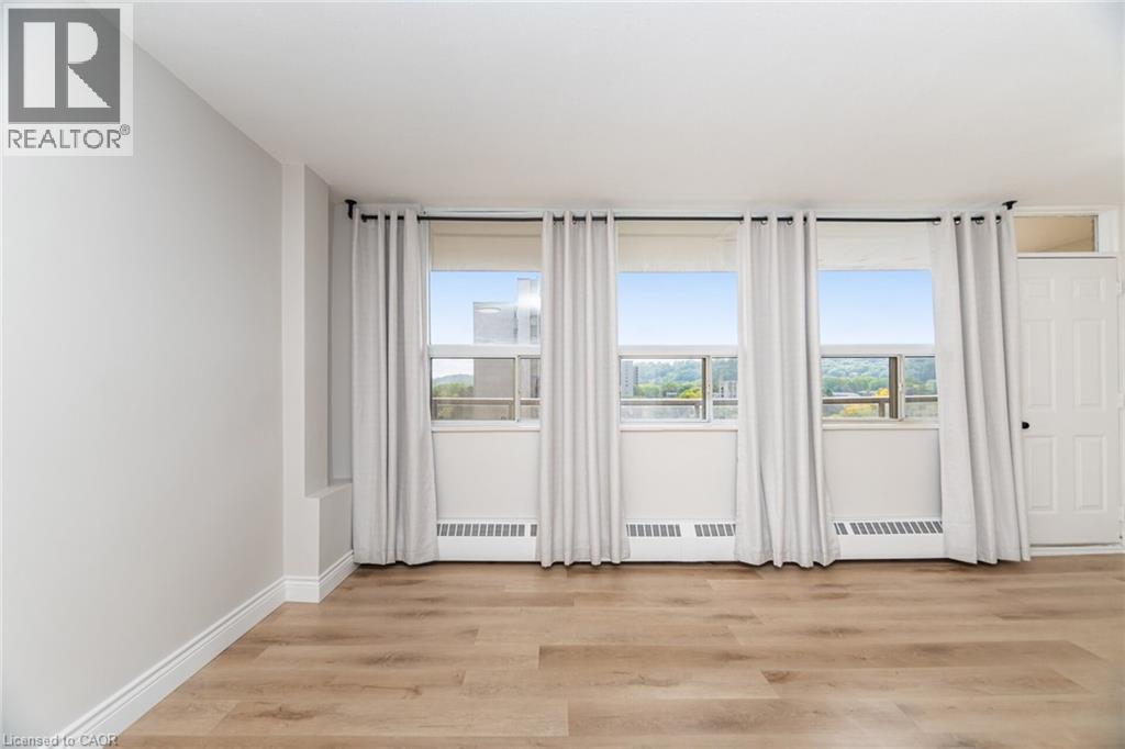 15 Nicklaus Drive Unit# 605, Hamilton, Ontario  L8K 5J5 - Photo 4 - 40770469