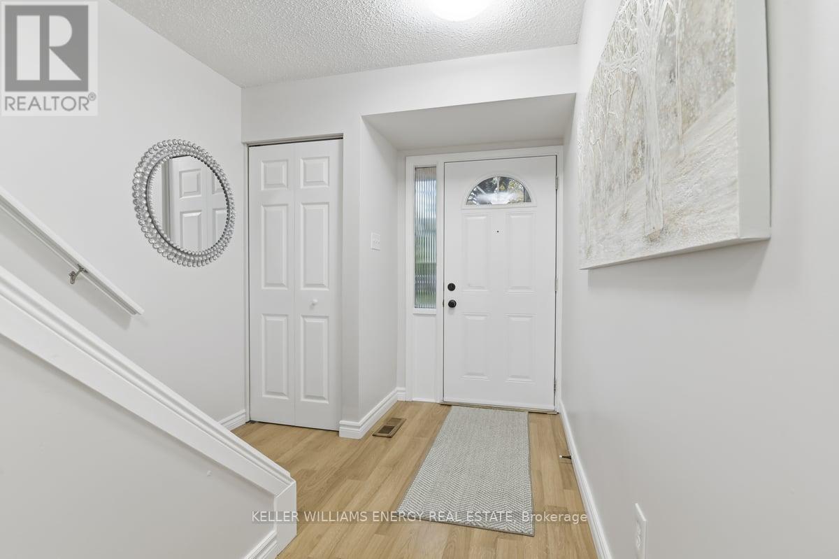 75 - 611 Galahad Drive, Oshawa (Eastdale), Ontario  L1K 1M1 - Photo 3 - E12517346