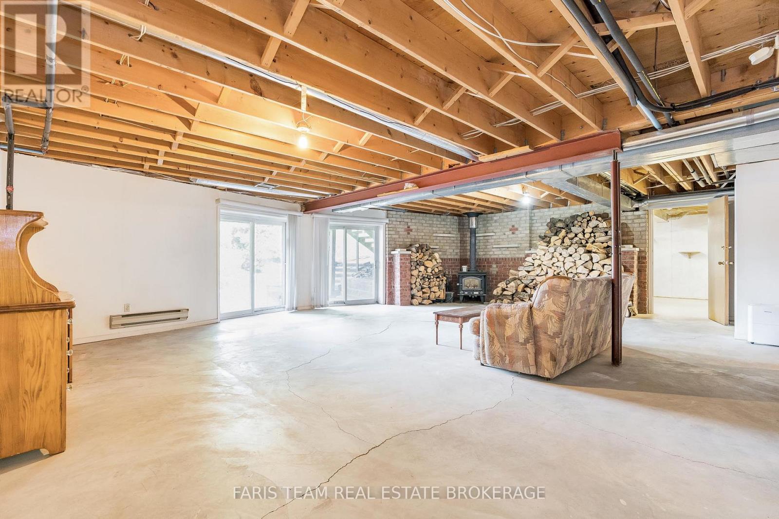 17 Stanley Road, Kawartha Lakes, Ontario  K0M 2T0 - Photo 20 - X12380760