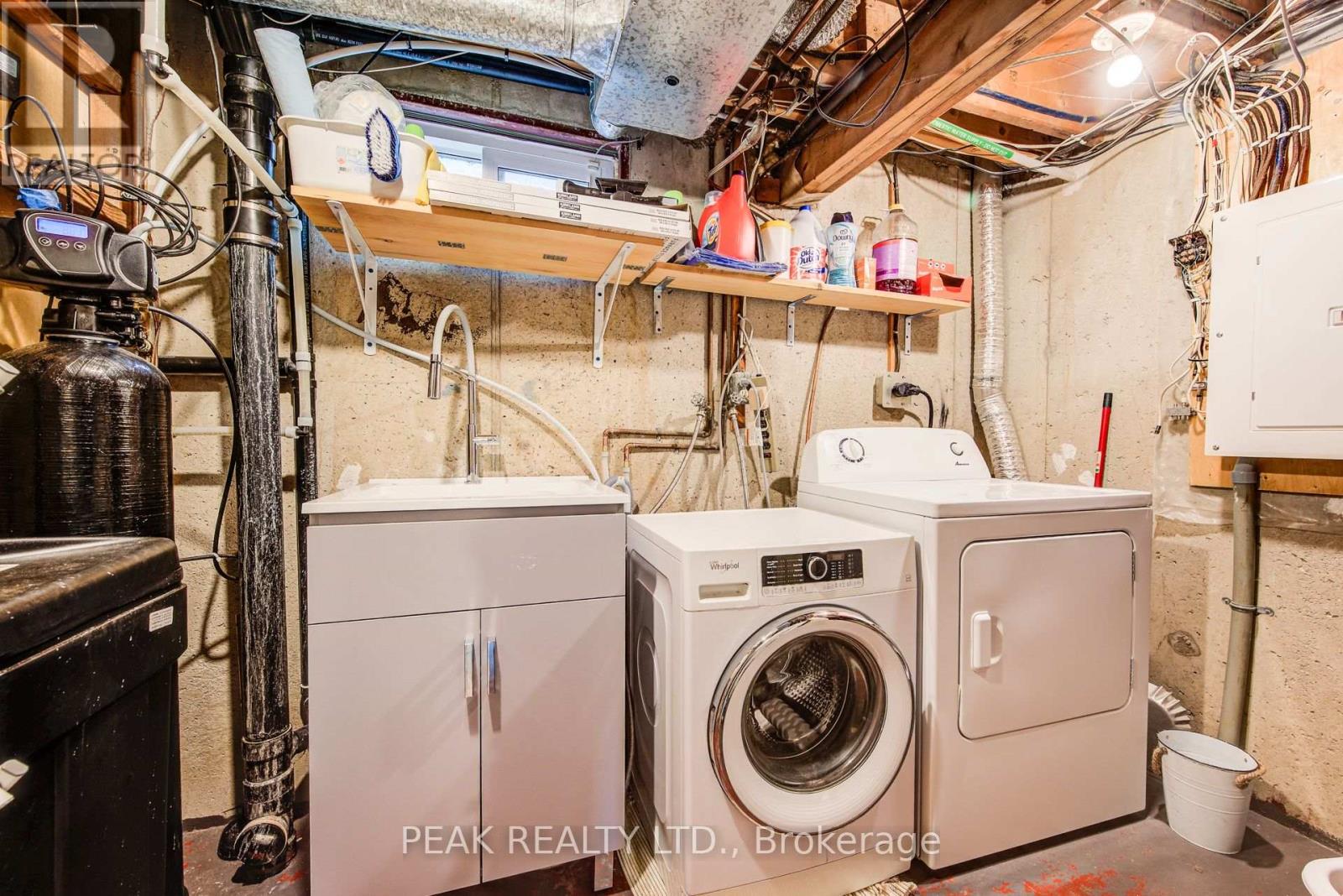 31 - 165 Green Valley Drive, Kitchener, Ontario  N2P 1K3 - Photo 32 - X12397521