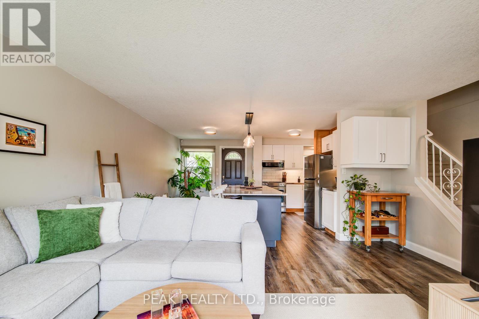 31 - 165 Green Valley Drive, Kitchener, Ontario  N2P 1K3 - Photo 9 - X12397521