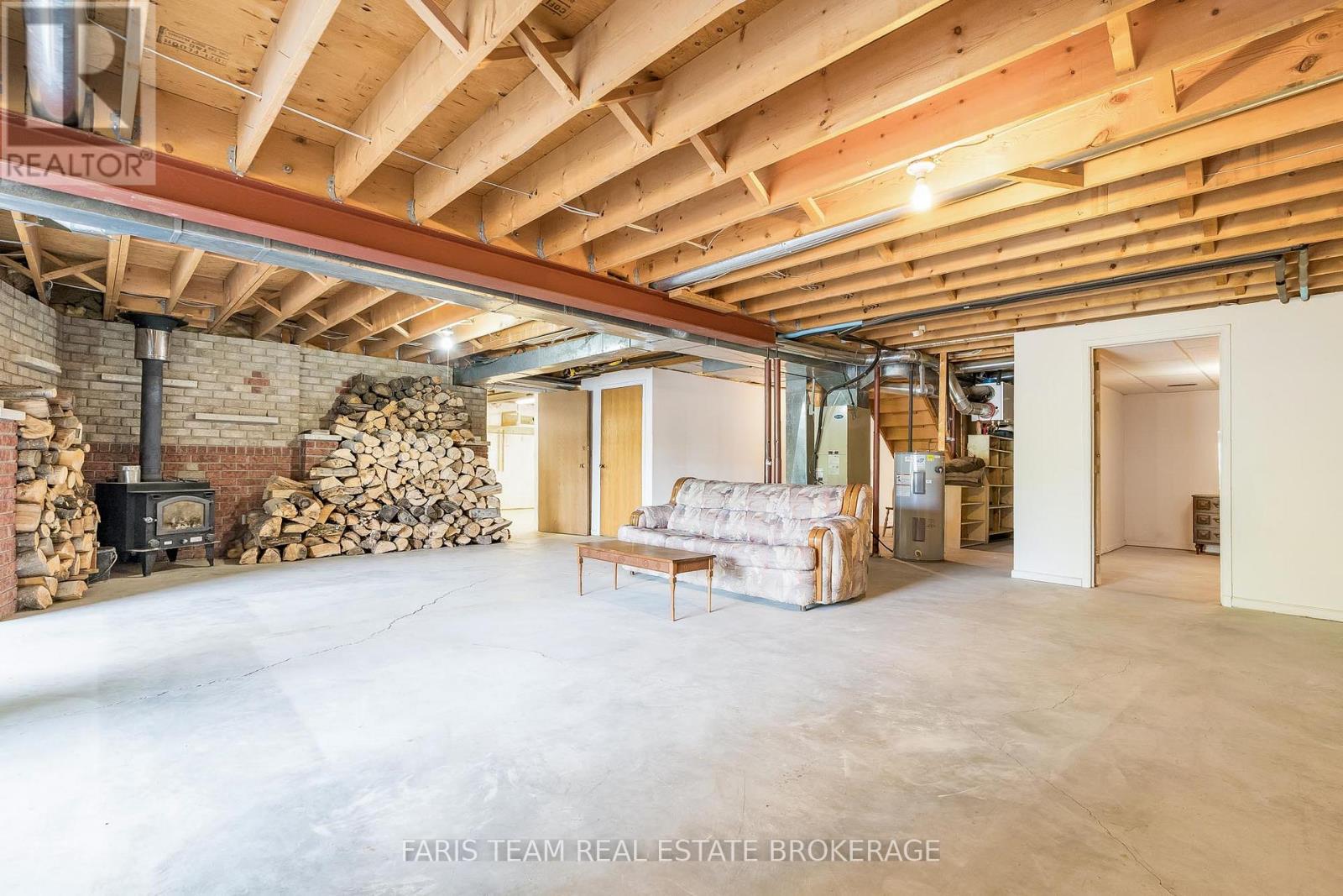 17 Stanley Road, Kawartha Lakes, Ontario  K0M 2T0 - Photo 19 - X12380760