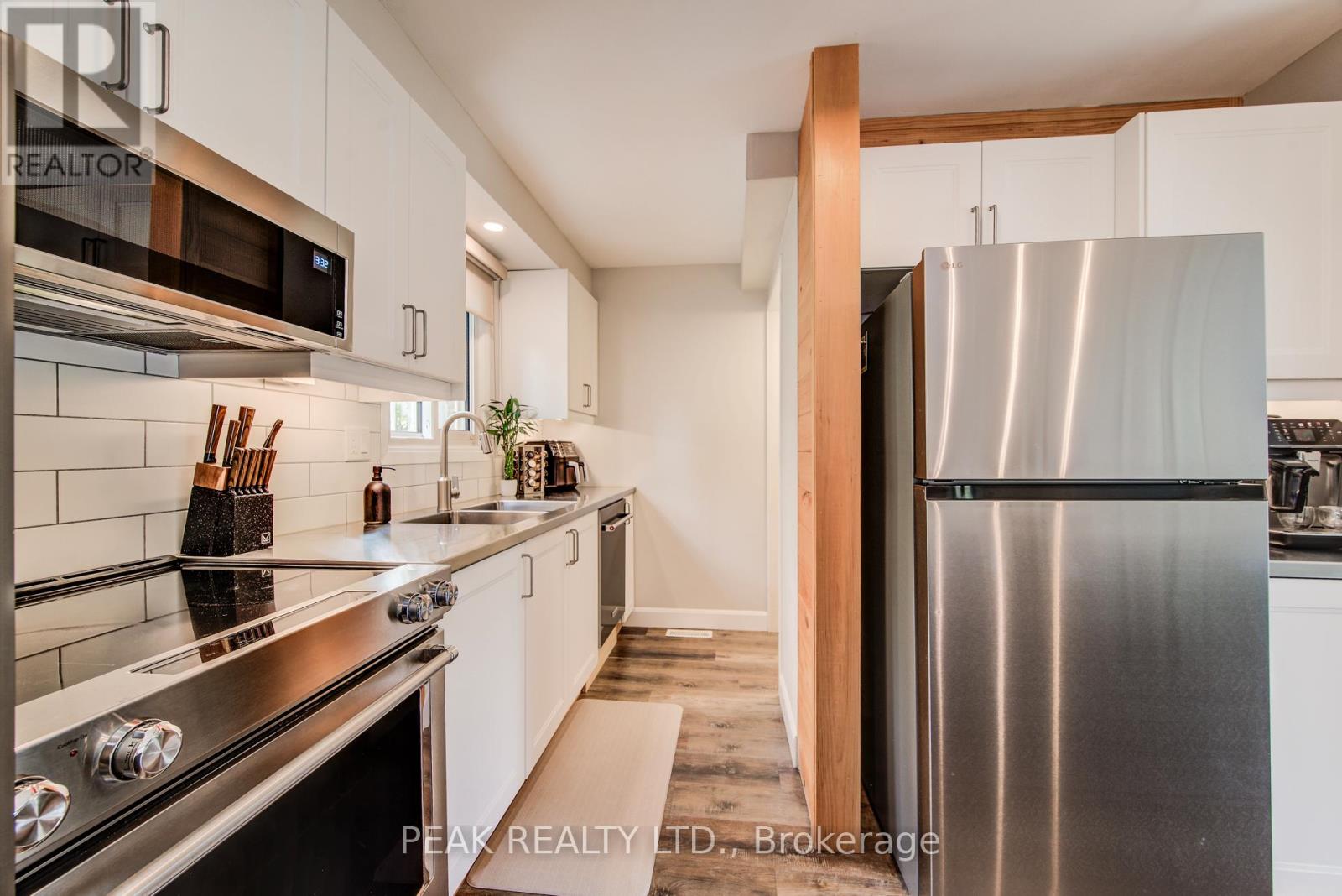 31 - 165 Green Valley Drive, Kitchener, Ontario  N2P 1K3 - Photo 16 - X12397521