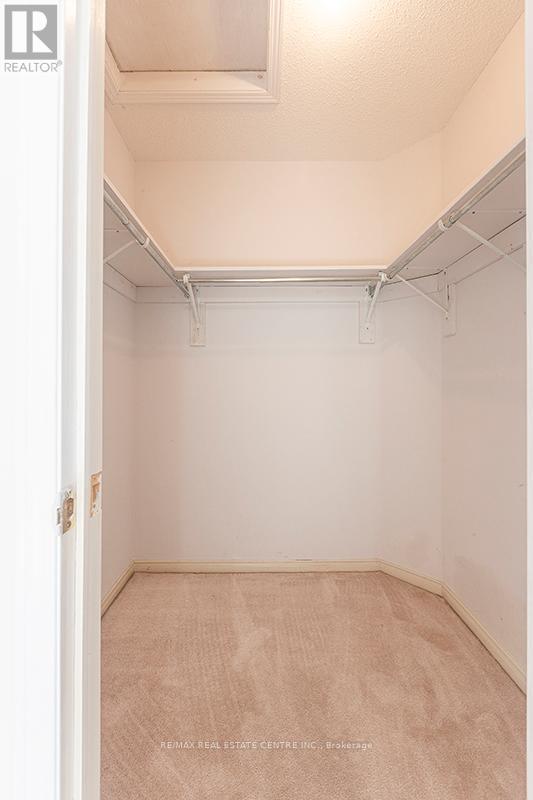 3888 Barley Trail S, Mississauga, Ontario  L5M 6N2 - Photo 30 - W12451646