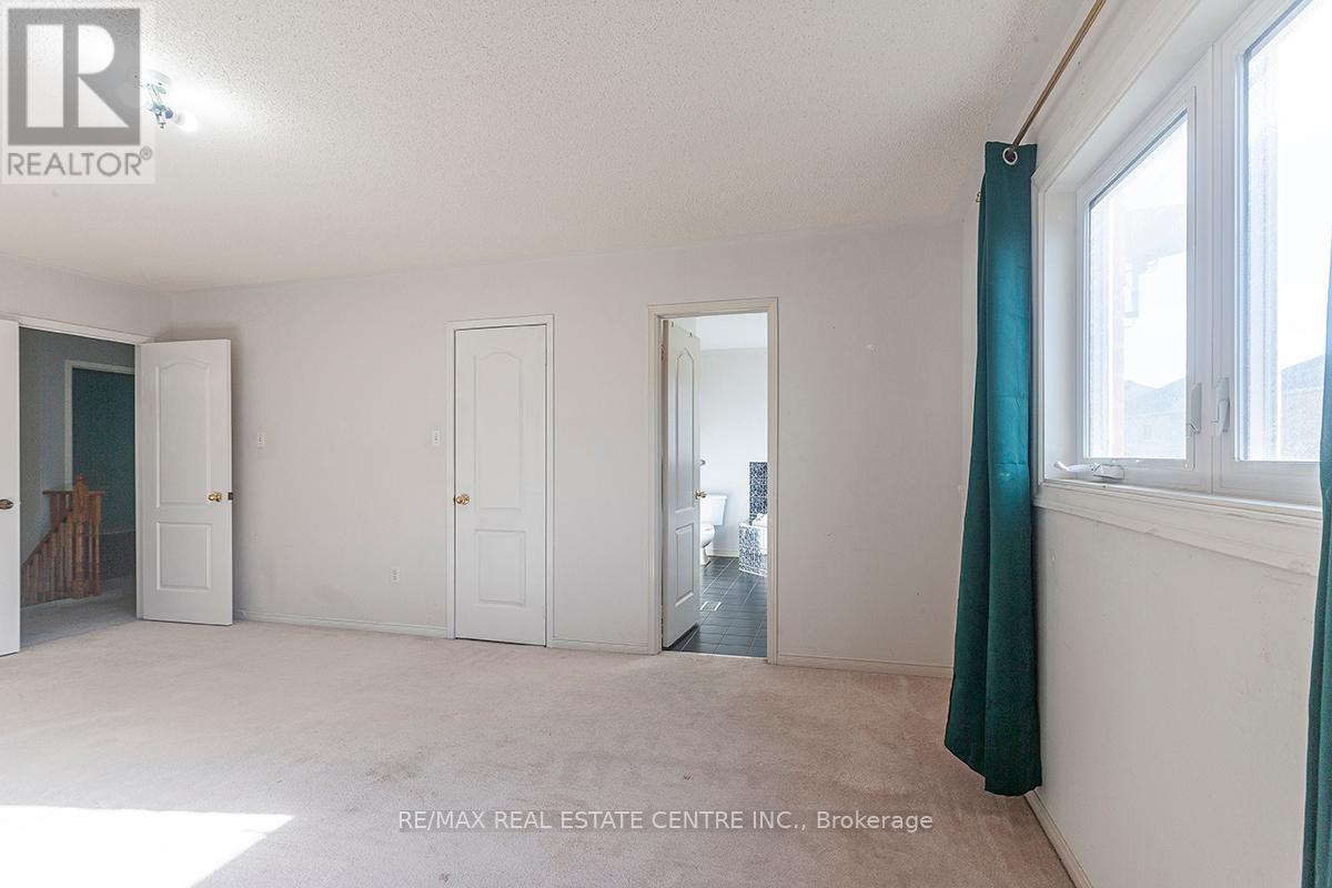 3888 Barley Trail S, Mississauga, Ontario  L5M 6N2 - Photo 27 - W12451646