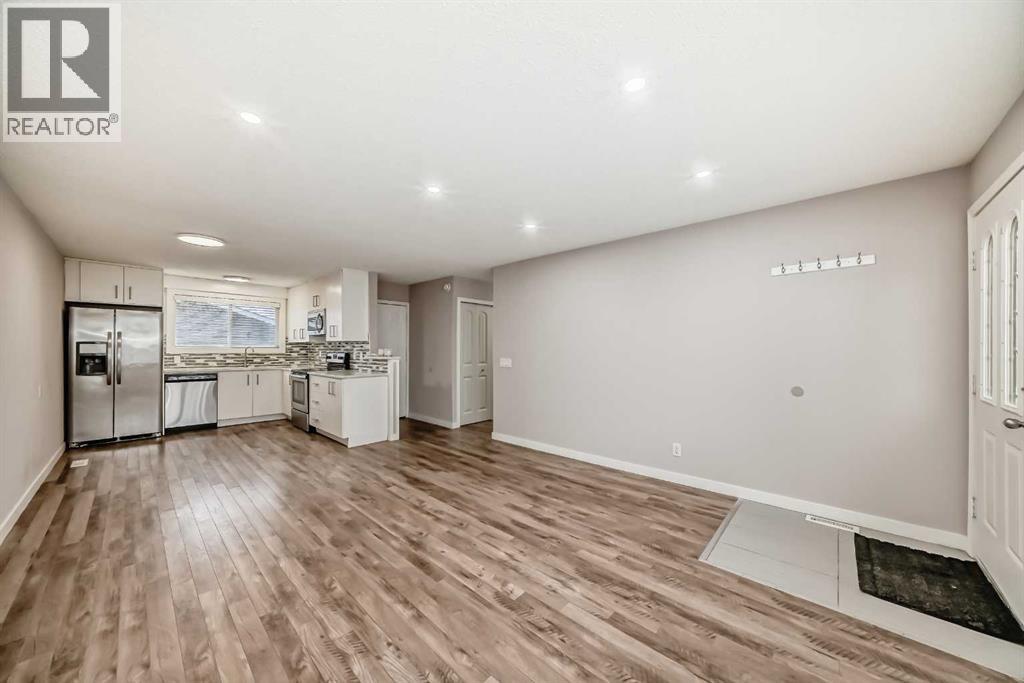 3224 41 Street Se, Calgary, Alberta  T2B 1E5 - Photo 10 - A2264185