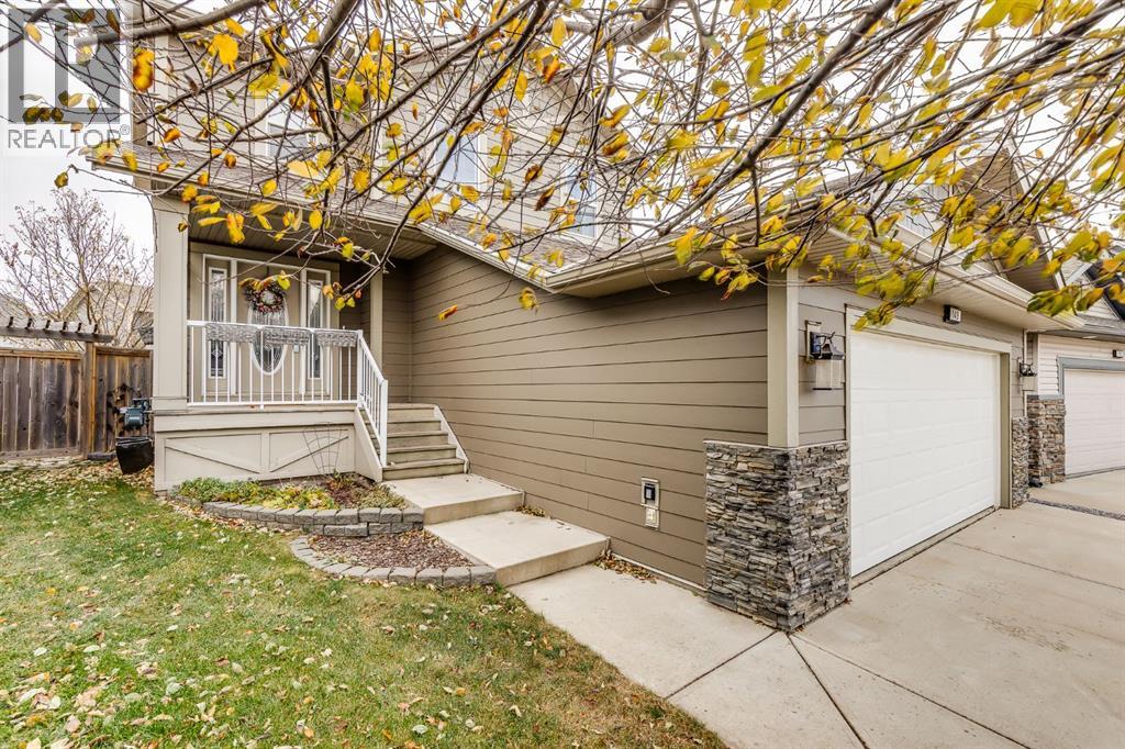 149 Thornfield Close Se, Airdrie, Alberta  T4A 2K8 - Photo 2 - A2268141