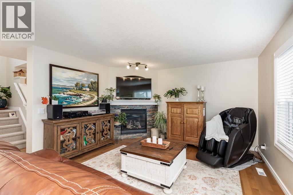 149 Thornfield Close Se, Airdrie, Alberta  T4A 2K8 - Photo 6 - A2268141