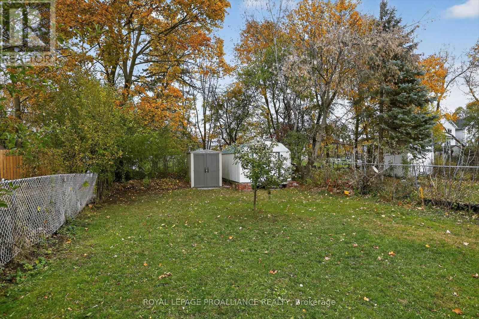 410 Dublin Street, Peterborough (Town Ward 3), Ontario  K9H 3C9 - Photo 41 - X12517246