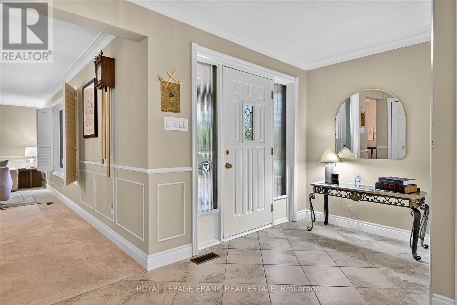 1162 Summit Drive, Peterborough (Otonabee Ward 1), Ontario  K9J 8A7 - Photo 5 - X12517392