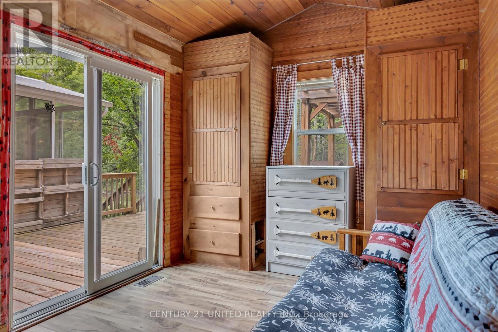 55 Northern Avenue, Trent Lakes, Ontario K0M 1A0 - Photo 17 - X12517408