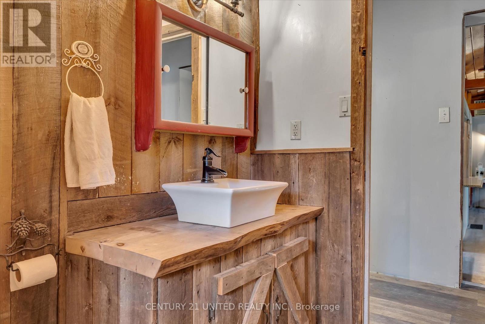 55 Northern Avenue, Trent Lakes, Ontario K0M 1A0 - Photo 23 - X12517408