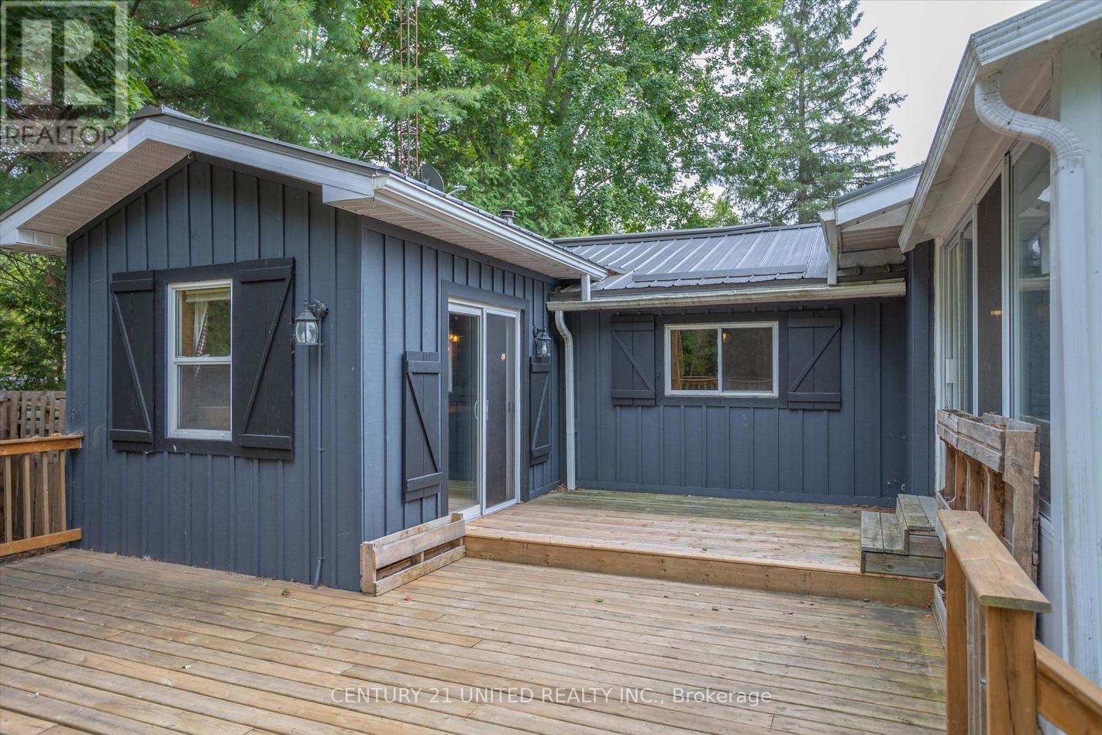 55 Northern Avenue, Trent Lakes, Ontario K0M 1A0 - Photo 27 - X12517408