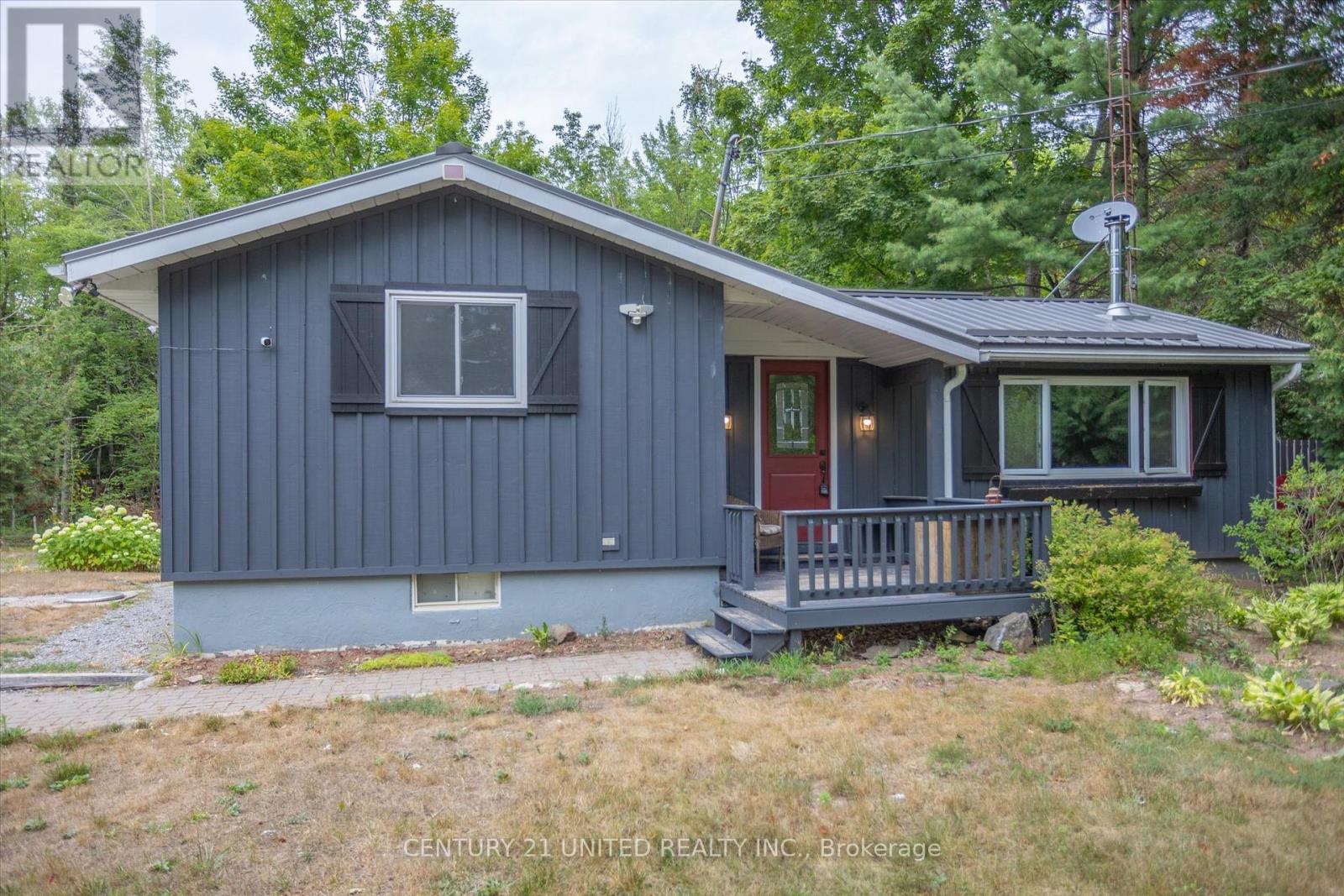 55 Northern Avenue, Trent Lakes, Ontario K0M 1A0 - Photo 6 - X12517408