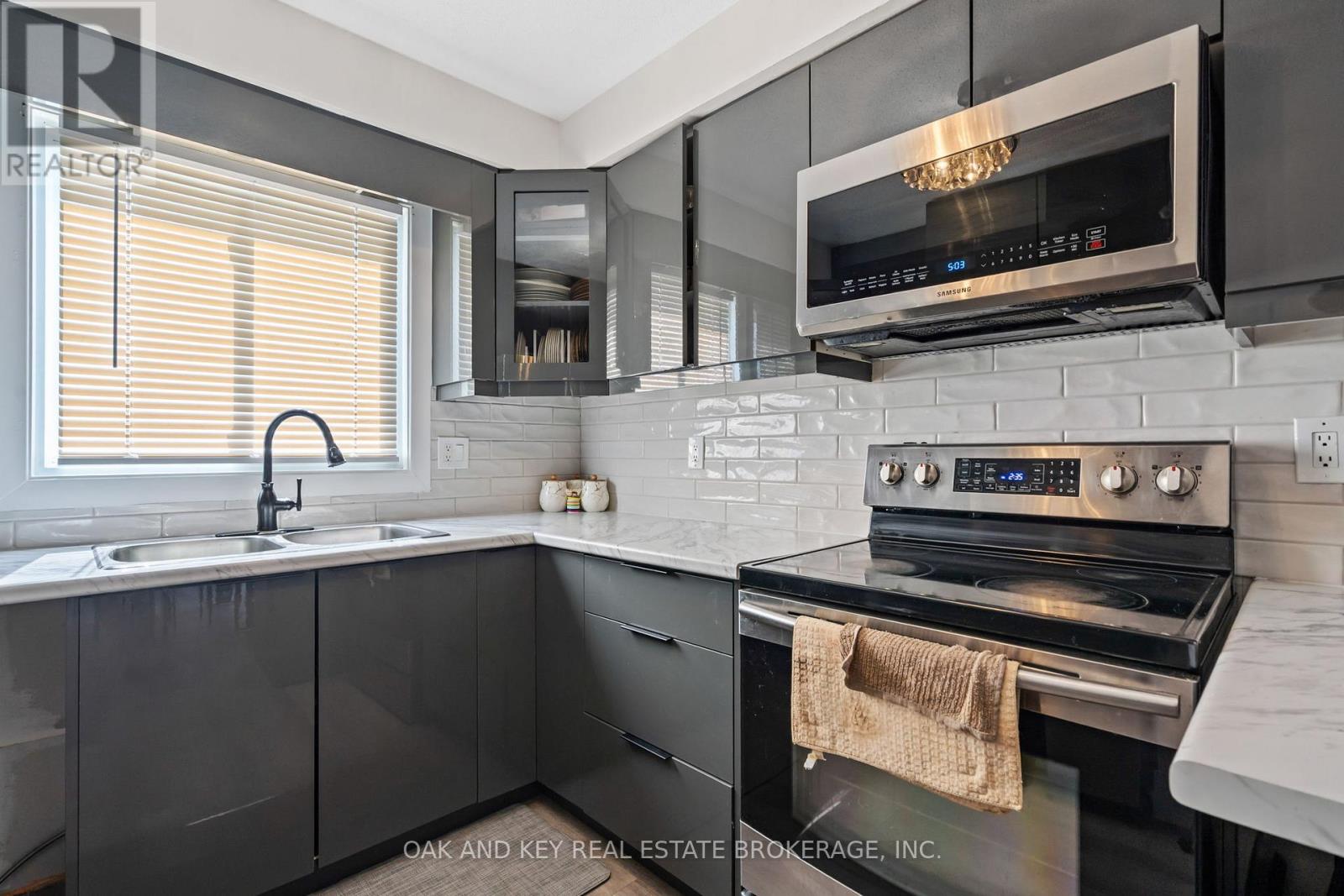 26 - 230 Clarke Road, London East (East I), Ontario  N5W 5P5 - Photo 14 - X12517306