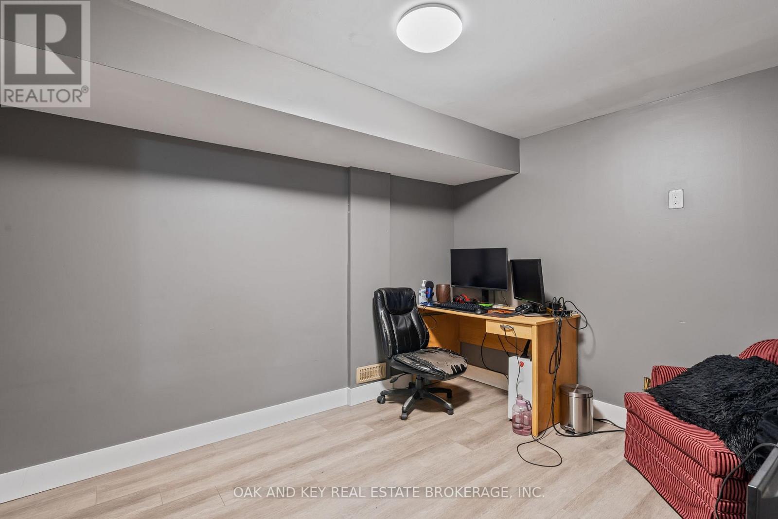 26 - 230 Clarke Road, London East (East I), Ontario  N5W 5P5 - Photo 24 - X12517306