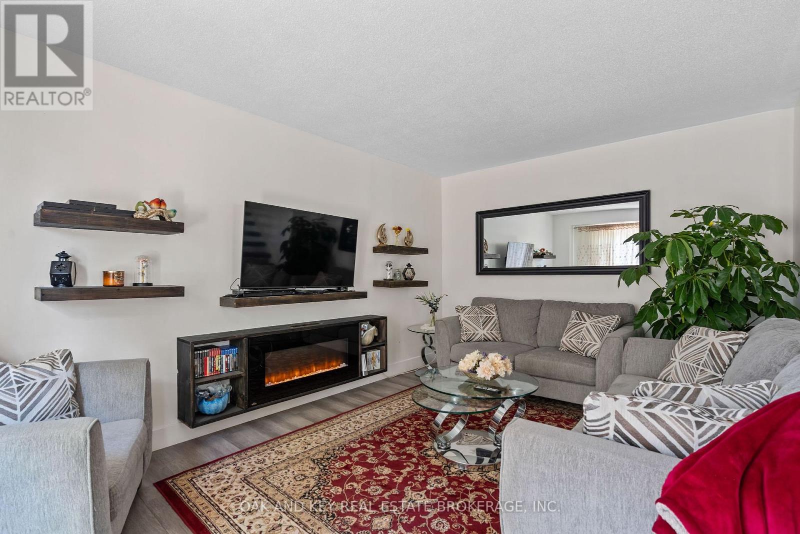 26 - 230 Clarke Road, London East (East I), Ontario  N5W 5P5 - Photo 9 - X12517306