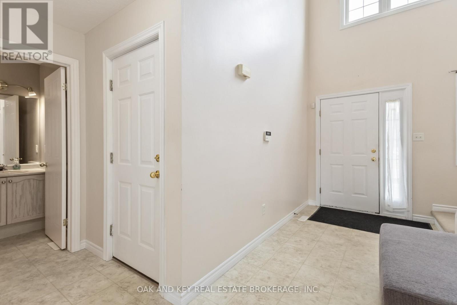 2588 Meadowgate Boulevard, London South (South U), Ontario  N6M 1L8 - Photo 10 - X12517356