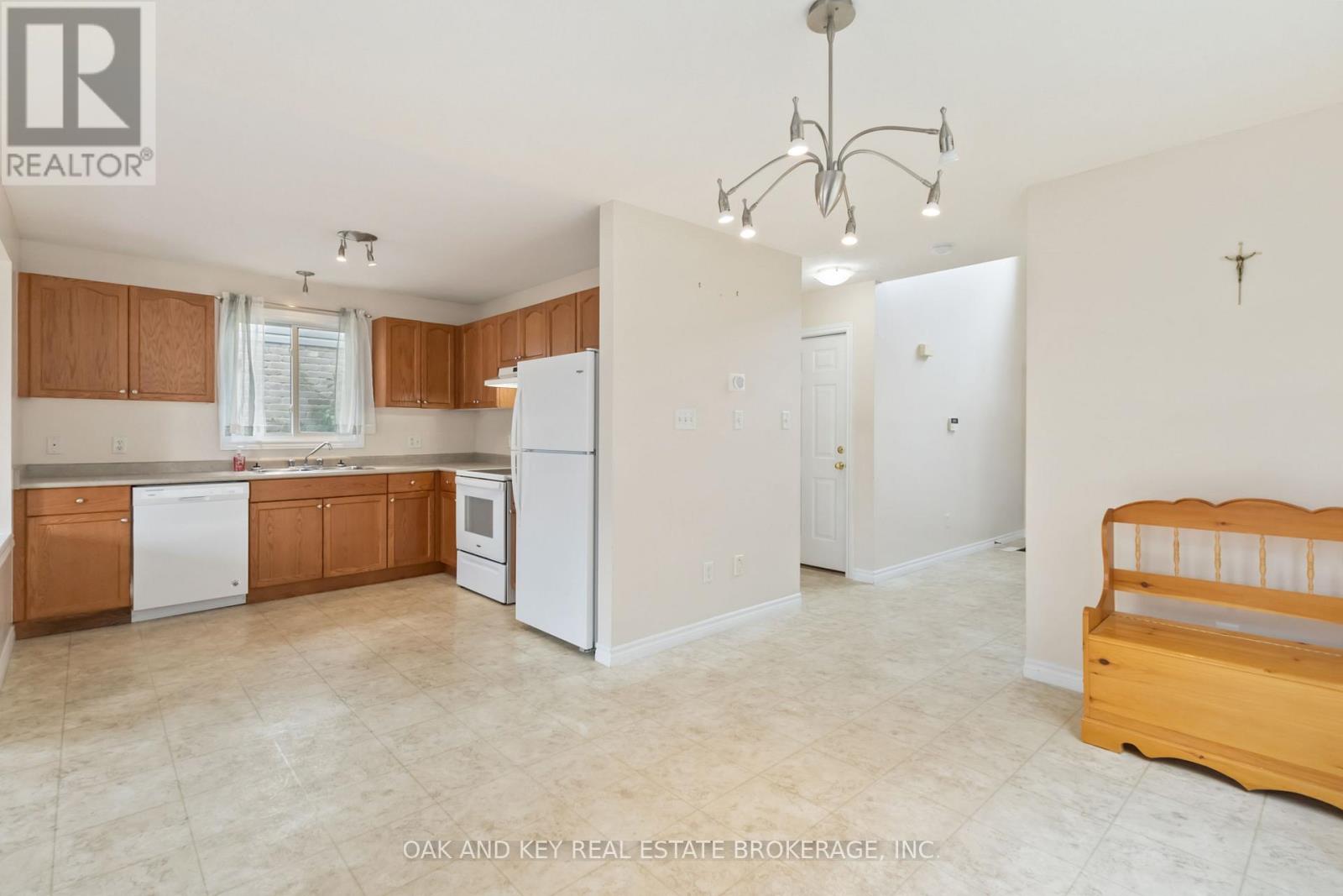 2588 Meadowgate Boulevard, London South (South U), Ontario  N6M 1L8 - Photo 23 - X12517356