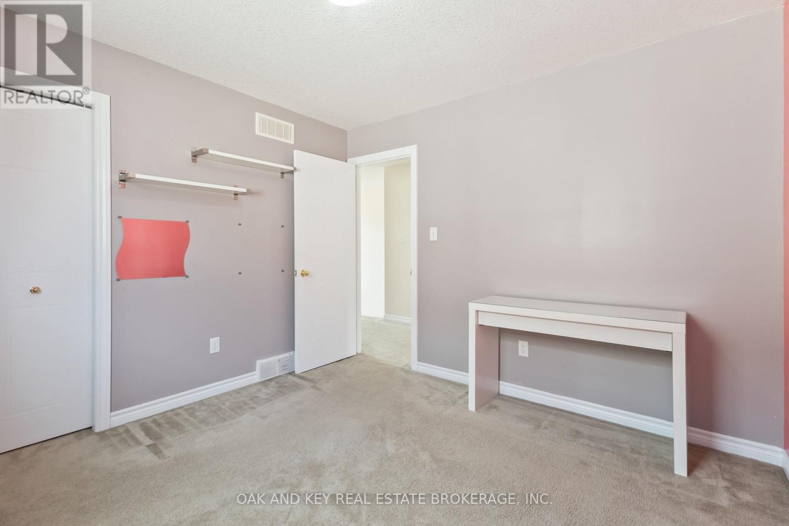 2588 Meadowgate Boulevard, London South (South U), Ontario  N6M 1L8 - Photo 32 - X12517356